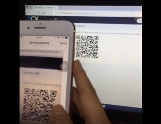 Hình 8 Cho điện thoại bạn quét mã